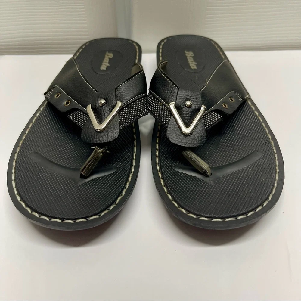 Bata Men’s Flip-flops Black Size 8 Open Toe Rubber Sole